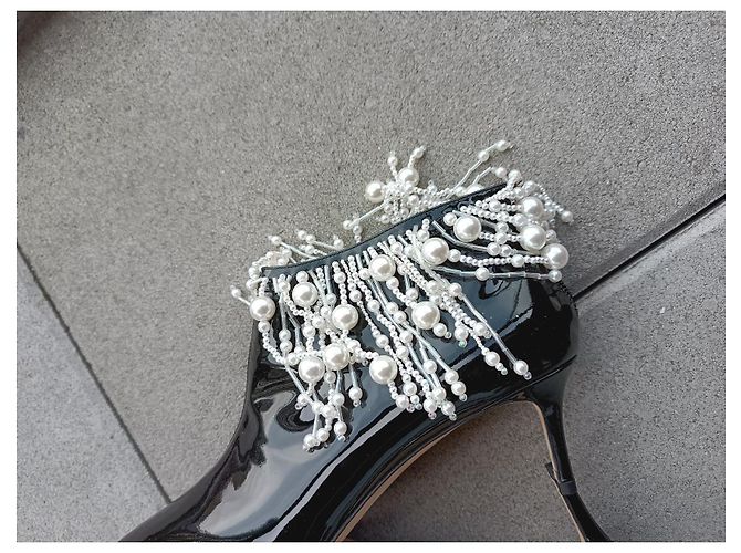 Botines Christopher Kane de charol negro con perlas - vista 6