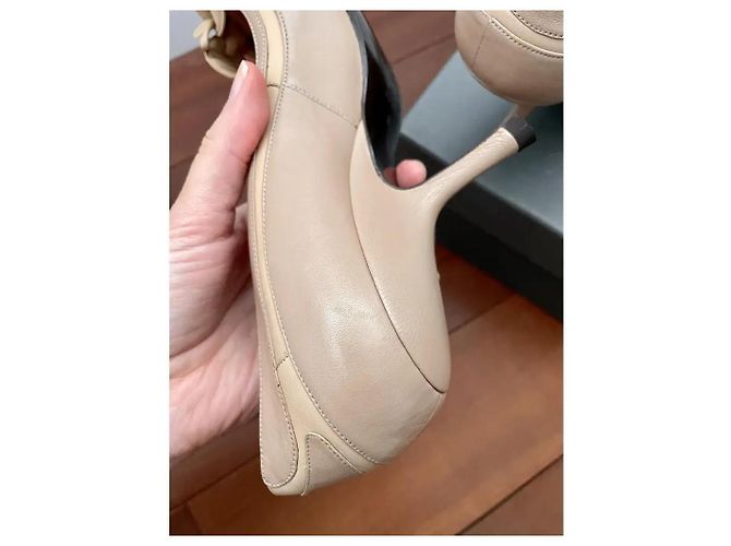 Alexander McQueen Leder High Heels Beige mit Blumen Pink - Ansicht 9