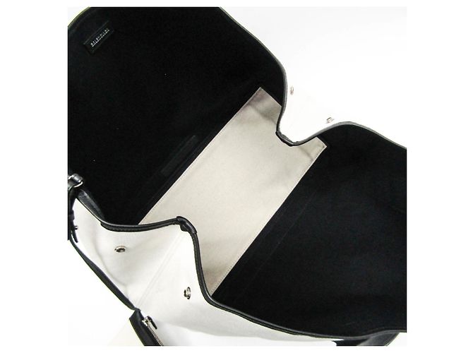 Borsa Balenciaga Navy Cabas M Nero Bianco sporco - vista 3
