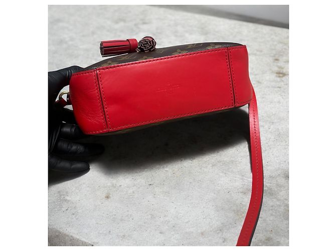 Louis Vuitton Monogram Saintonge 2018 Marrone Rosso - vista 6