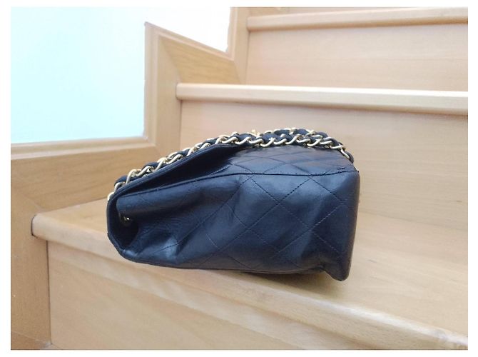 Borsa Chanel XXL in pelle nera Nero - vista 19