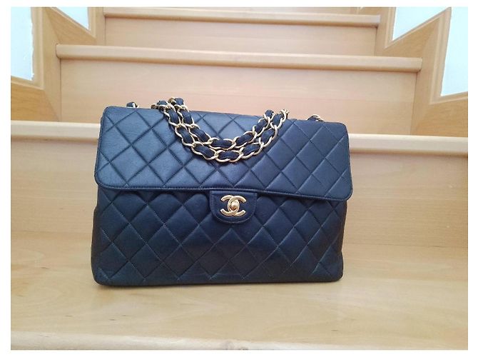 Borsa Chanel XXL in pelle nera Nero - vista 21