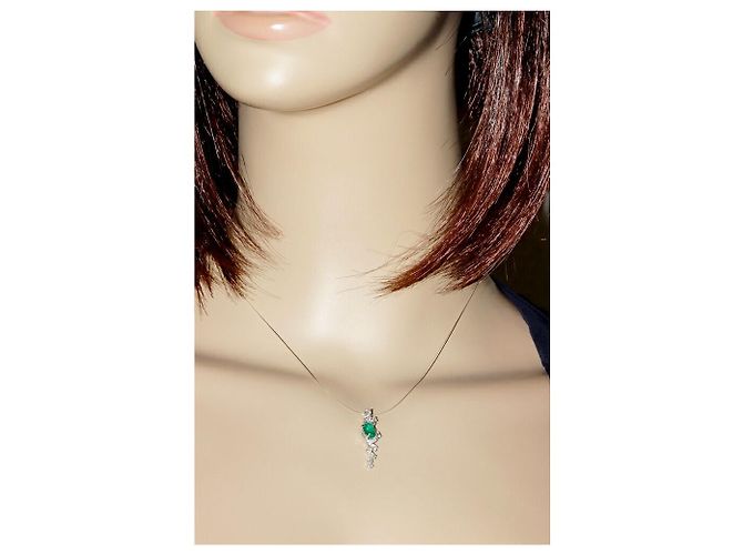 Autre Marque K18WG Smaragd-Diamant-Anhänger - Ansicht 2
