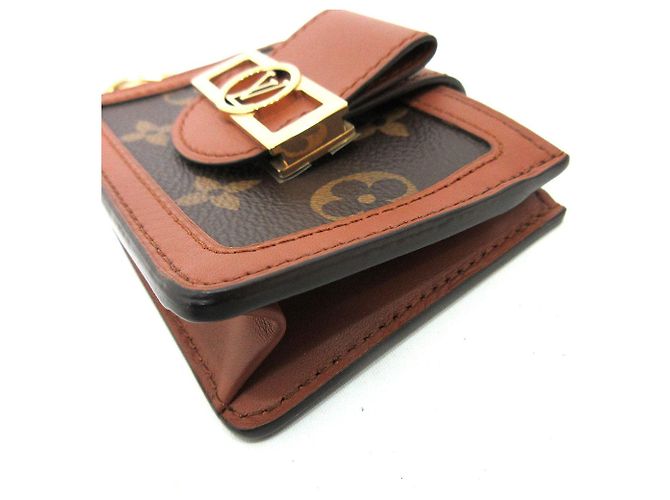 Estuche para tarjetas Multicart Dauphine M68751 de Louis Vuitton Castaño - vista 4
