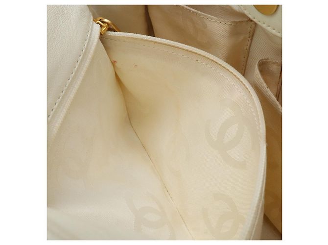 Borsa a mano Chanel Triple Coco Mark Avorio D'oro - vista 8