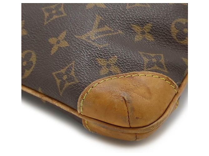 Borsa a spalla Coussin GM Monogram di Louis Vuitton Marrone - vista 3
