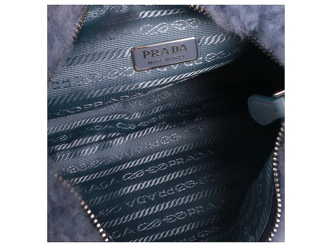 PRADA - Borsa a spalla mini Prada Re-Edition 2000 in lana blu - vista 6