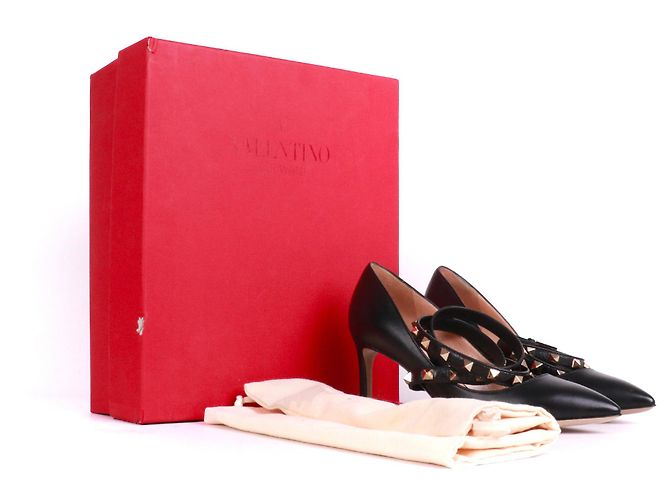 Valentino Garavani VALENTINO - Décolleté Valentino Rockstud in pelle nera (T36) - vista 9