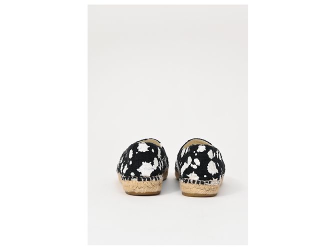 Timeless Mocasines espadrilles en tweed negro con estampado de pintura salpicada y logo CC de Chanel - vista 10