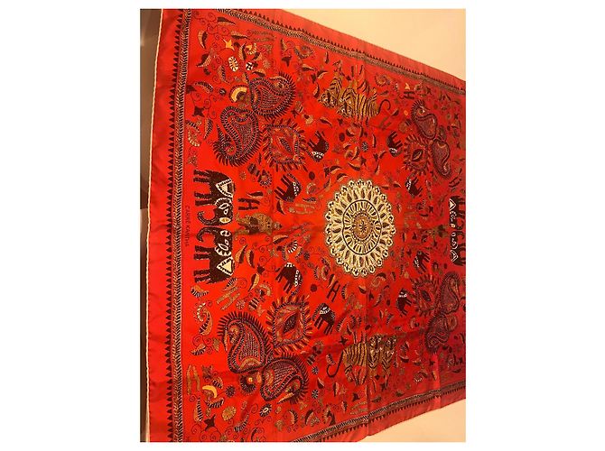 Foulard Hermès KANTHA Tigers en soie rouge - vue 3