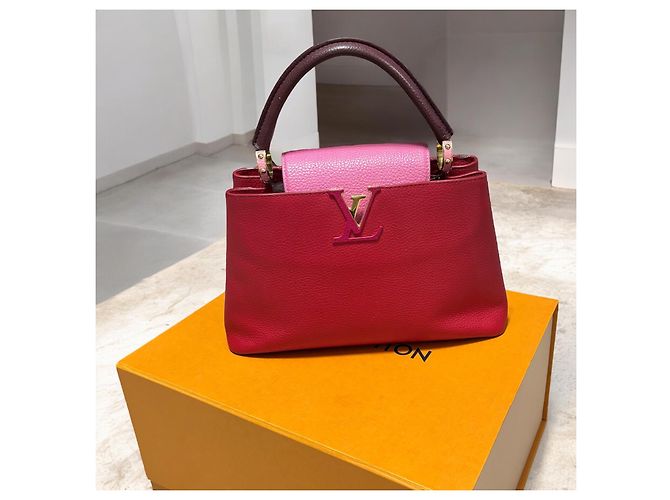 Capucines MM Louis Vuitton 2017 Rosa Roja Púrpura - vista 4