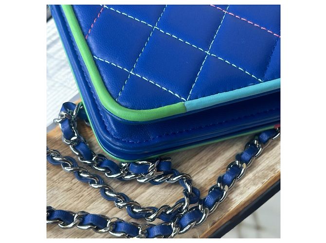 Wallet On Chain Rara cartera acolchada azul CHANEL 2019 con cadena Multicolor - vista 11