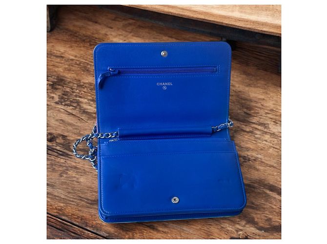 Wallet On Chain Rara cartera acolchada azul CHANEL 2019 con cadena Multicolor - vista 7