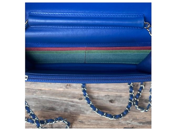 Wallet On Chain Rara cartera acolchada azul CHANEL 2019 con cadena Multicolor - vista 8