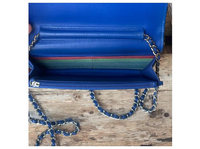 Wallet On Chain Rara cartera acolchada azul CHANEL 2019 con cadena Multicolor - vista 9