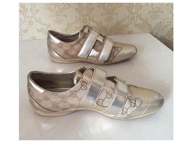 Baskets Gucci en cuir doré - vue 8