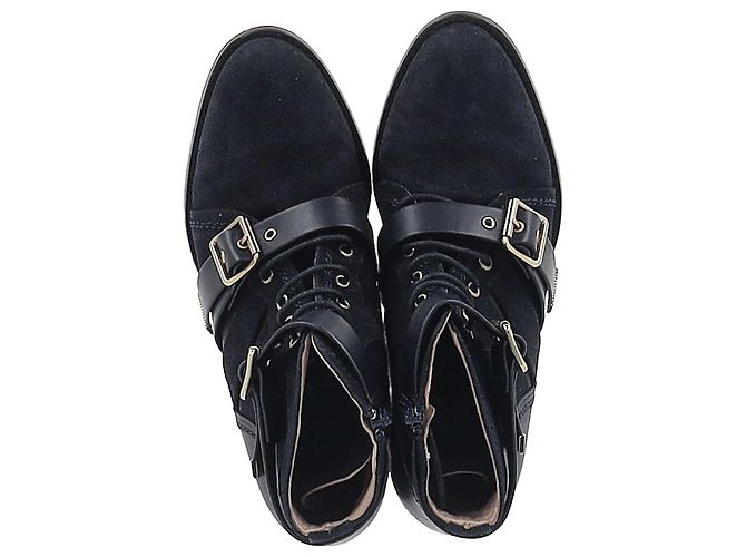 Botas de tornozelo Chloé com fivela e detalhes de cadarço em camurça preta Preto - vista 3