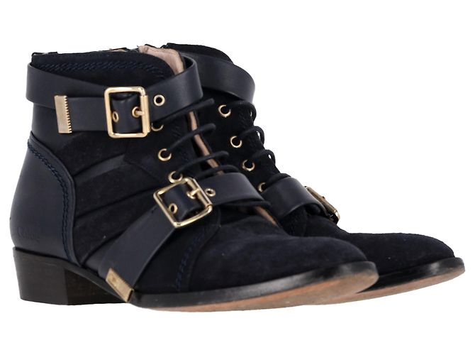 Botas de tornozelo Chloé com fivela e detalhes de cadarço em camurça preta Preto - vista 4