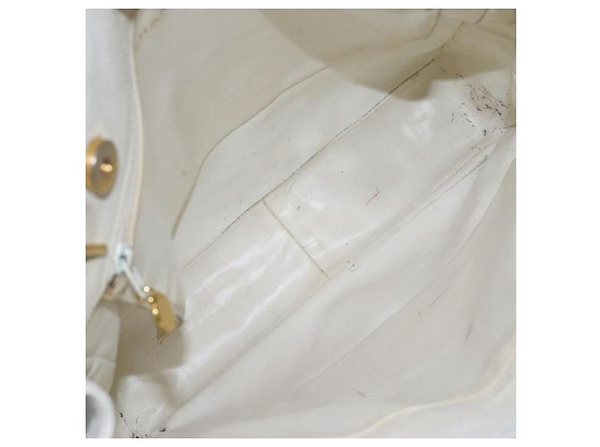 Borsa a spalla a catena CHANEL in pelle di vitello bianco oro CC Auth bs17674 D'oro - vista 9