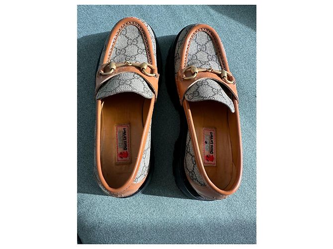 Mocassini Gucci in pelle beige - vista 4