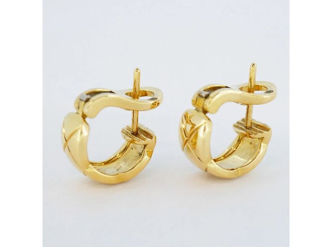Orecchini a perno in oro giallo K18YG Chanel Coco Crush - vista 3