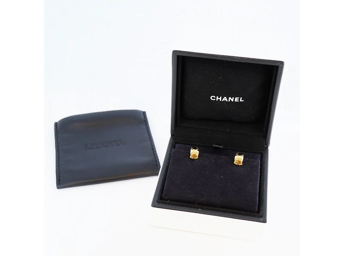 Orecchini a perno in oro giallo K18YG Chanel Coco Crush - vista 8