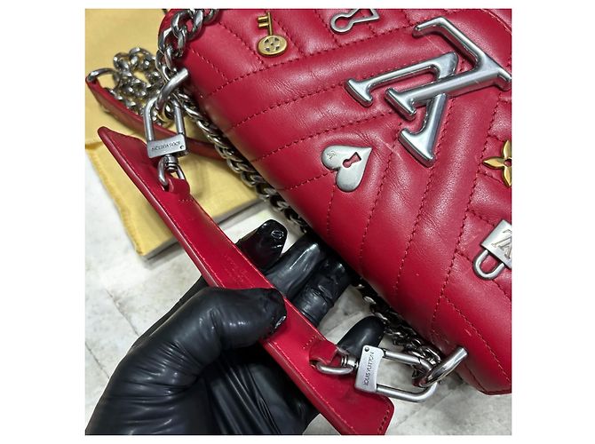 Edición Limitada Louis Vuitton New Wave Chain MM Roja Multicolor - vista 5