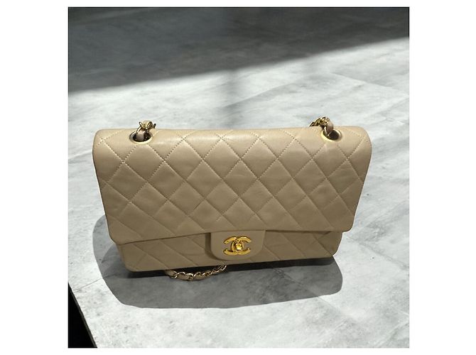 1989’ Vintage CHANEL Double Flap Bag Beige Gold hardware - view 7