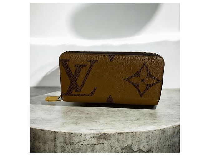 Louis Vuitton Giant Reverse Monogram Zippy Wallet 2020 Braun Monogramm - Ansicht 3