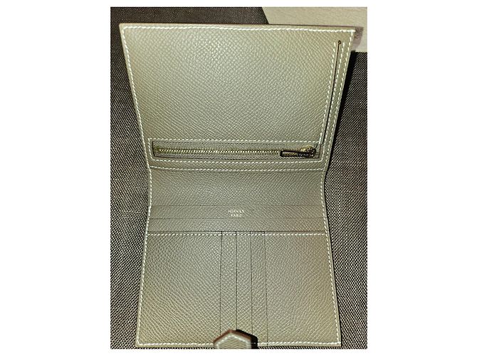 Hermès Béarn Compact Geldbörse taupe Epsom Leder Beige - Ansicht 4