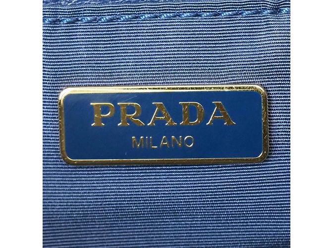 Borsa a spalla in nylon Prada con catena Blu navy - vista 8