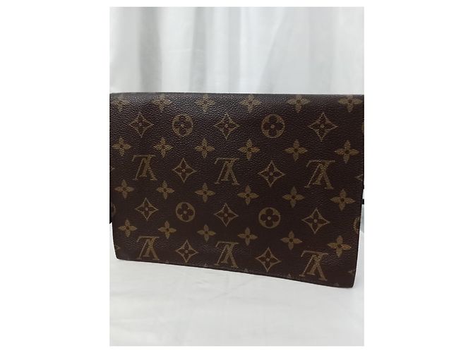 Clutch Louis Vuitton Rabat 23 Marrone in Tela - vista 12