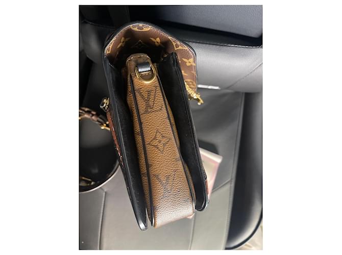 Louis Vuitton Pochette Metis Brogue Marrone - vista 8