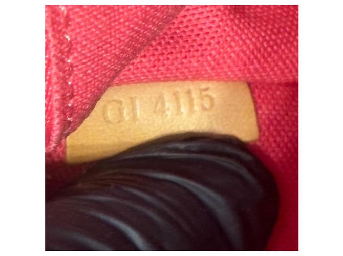 Edición Limitada Louis Vuitton Calvi Rosa Blanco Gris - vista 13