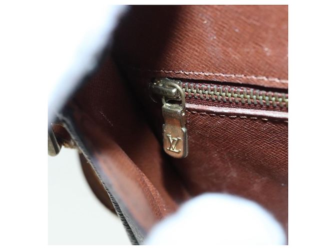 Saint-Cloud LOUIS VUITTON Monogram Saint Cloud MM Borsa a Spalla M51243 LV Auth bs18135 Monogramma - vista 28