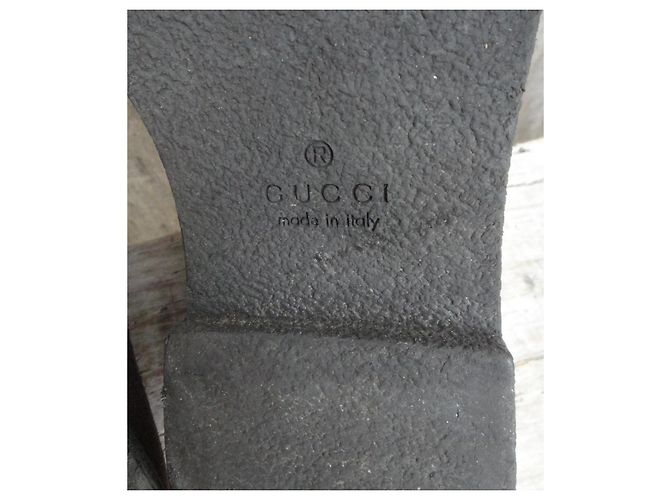 Stivaletti Gucci marrone scuro in scamosciato - vista 8