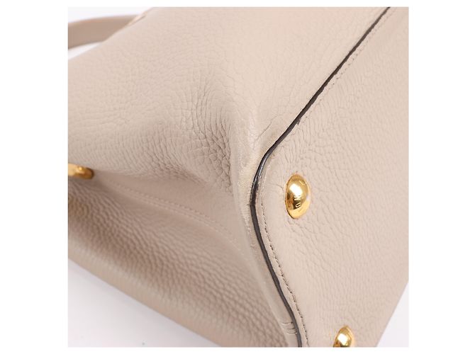 Borsa Louis Vuitton Parnassea Capucines MM in beige M94428 - vista 11