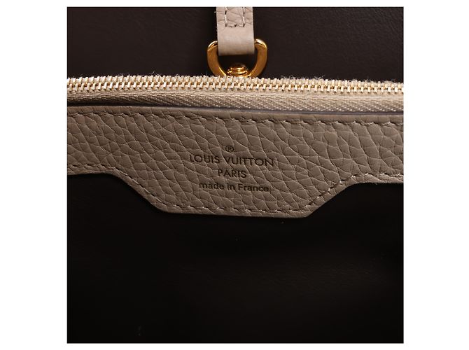 Borsa Louis Vuitton Parnassea Capucines MM in beige M94428 - vista 16