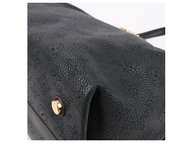 Borsa in pelle Mahina Cirrus PM Louis Vuitton nera M93465 Nero - vista 11