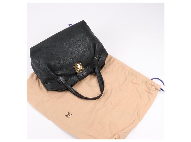 Borsa in pelle Mahina Cirrus PM Louis Vuitton nera M93465 Nero - vista 15