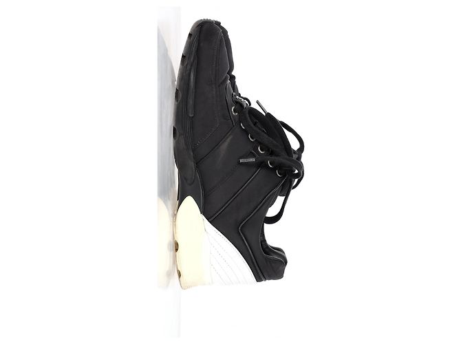 Sneakers Chanel CC Low Top in pelle nera Nero - vista 15