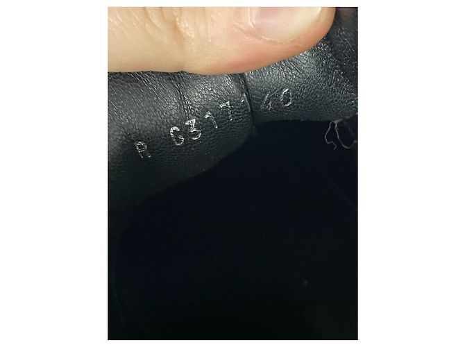 Sneakers Chanel CC Low Top in pelle nera Nero - vista 18