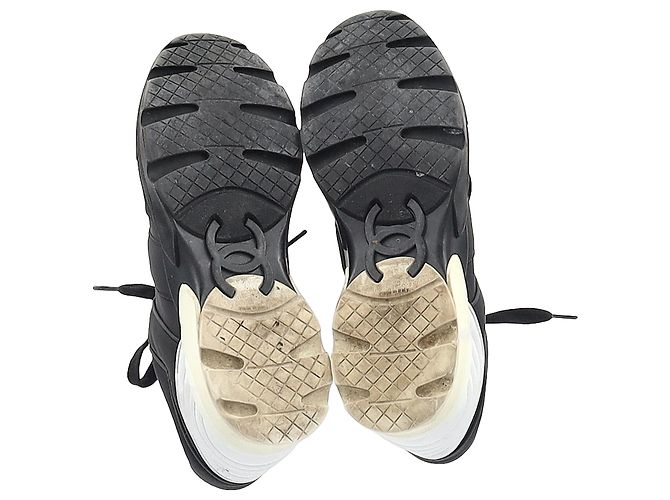Sneakers Chanel CC Low Top in pelle nera Nero - vista 7