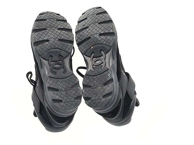 Sneakers alte Chanel CC in pelle nera e camoscio Nero - vista 16