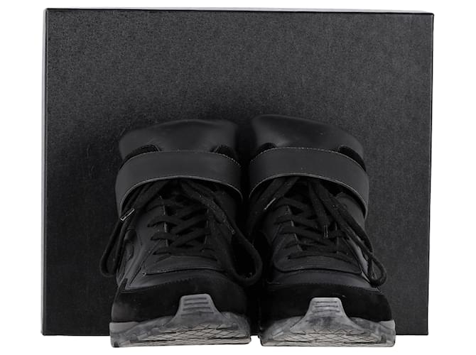 Sneakers alte Chanel CC in pelle nera e camoscio Nero - vista 2