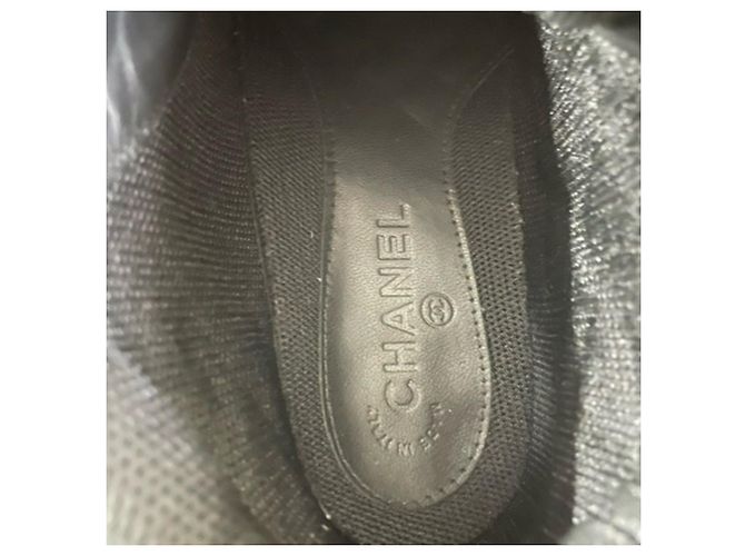 Sneakers alte Chanel CC in pelle nera e camoscio Nero - vista 8