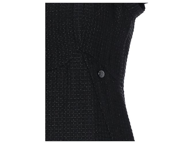 Vestido negro ajustado de Chanel - años 10 - vista 3