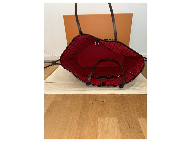 Louis Vuitton Neo Neverfull Damier Ebene MM Pivonie/Cherry Lining - New/Unused - M46987 Brown Red - view 6