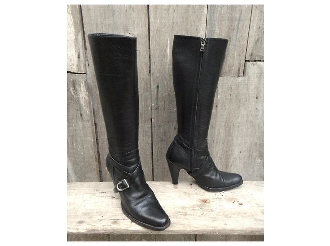 Botas Prada de cuero negro con hebilla - vista 2