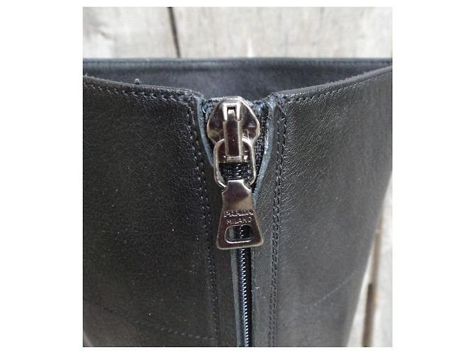 Botas Prada de cuero negro con hebilla - vista 9